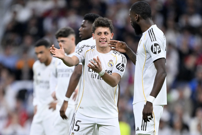 Real Madrid bấu víu vào lịch sử trước trận đại chiến trên sân của Bayern