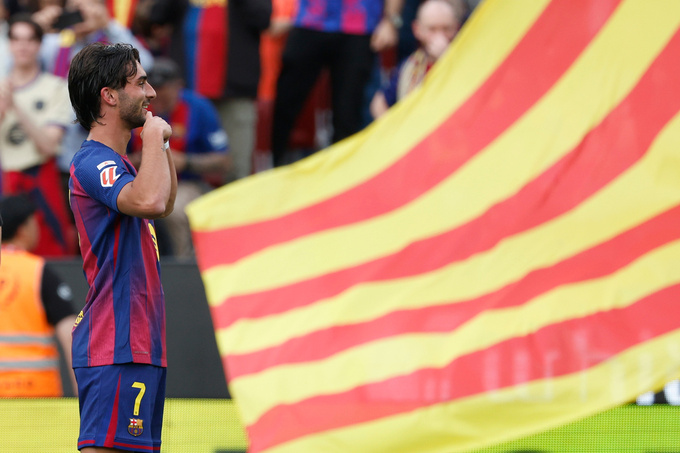 Xét dưới góc độ thống kê thì cái tên đáng tin nhất của Barca lại là... Ferran Torres - Ảnh: AP