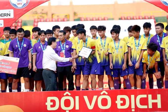 Hà Nội I giành chức vô địch của giải. Ảnh: Anh Khoa