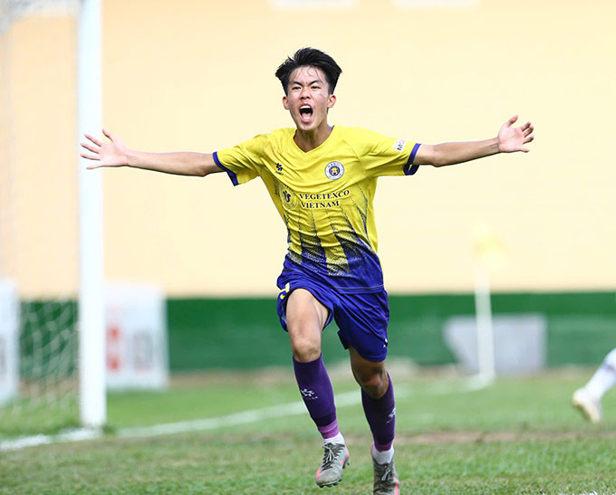 U15 Hà Nội I là đội may mắn và tận dụng cơ hội tốt hơn để giành chiến thắng chung cuộc sát nút trước U15 Thể Công Viettel I 