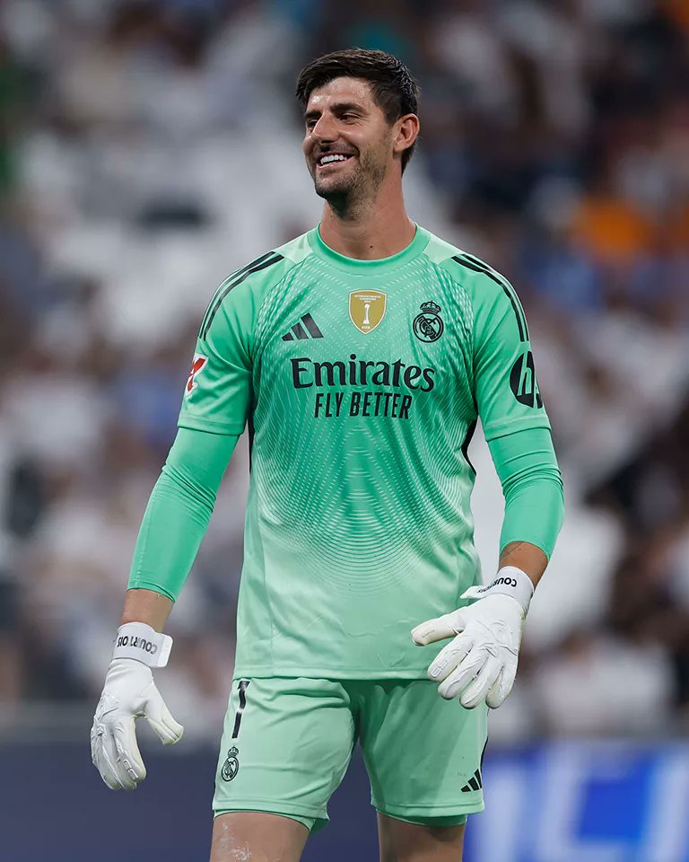 Courtois vẫn phải ngồi ngoài vì chấn thương - Ảnh: @MadridXtra