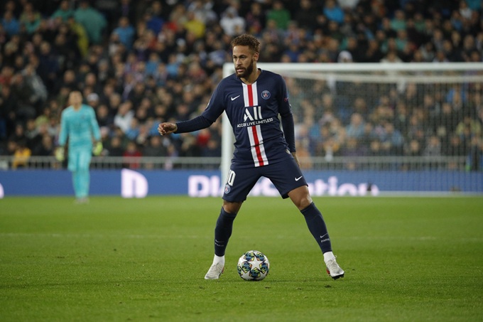 Neymar, biểu tượng của thứ bóng đá ngẫu hứng tại PSG
