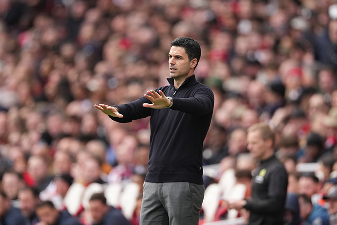 Nhưng có đủ sức để thay thế Arteta tại Arsenal và chịu áp lực được trong môi trường làm việc tại Premier League?