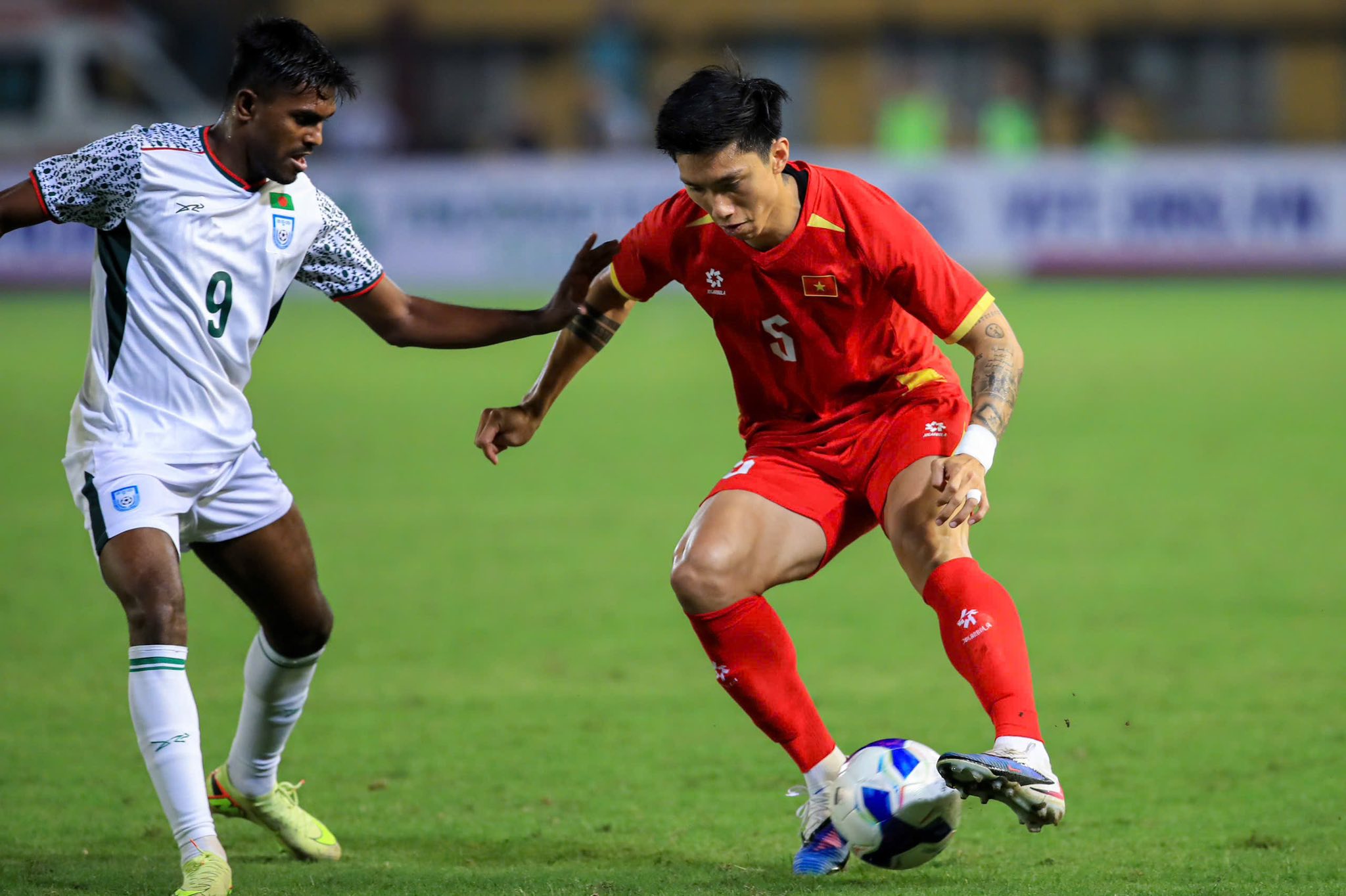 Đoàn Văn Hậu rớt giá sau thời gian dài chấn thương.