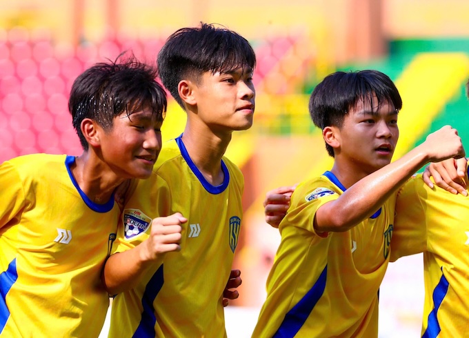 Nhiều người đã tiếc khi SLNA không thể có ma95t ở trận chung kết của giải. Ảnh: Nguyễn Khánh 