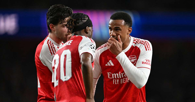 Arsenal vào bán kết Champions League mùa thứ hai liên tiếp