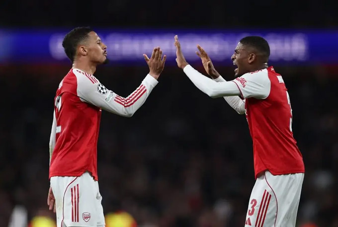 Arsenal tìm thấy công thức chiến thắng trước Man City