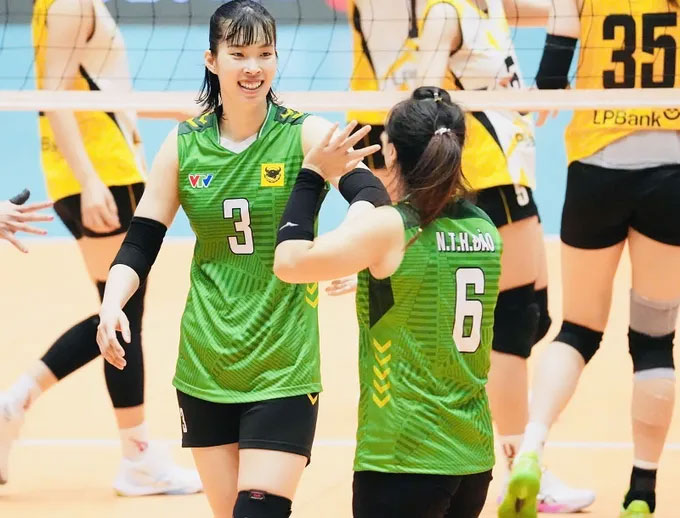 Chủ công Trần Thị Thanh Thúy có mặt trên sân đấu tại Đông Anh (Hà Nội)