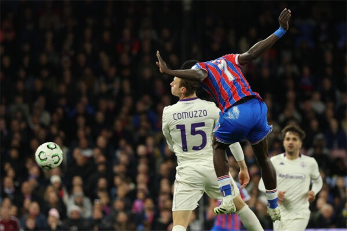 Crystal Palace thua Fiorentina trong trận lượt về vẫn giành vé đi tiếp