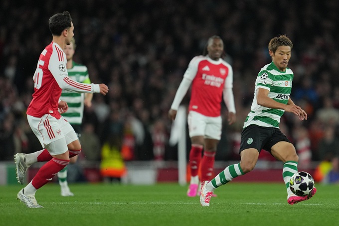 Arsenal luôn mệt mỏi khi đối đầu với hàng thủ đông người