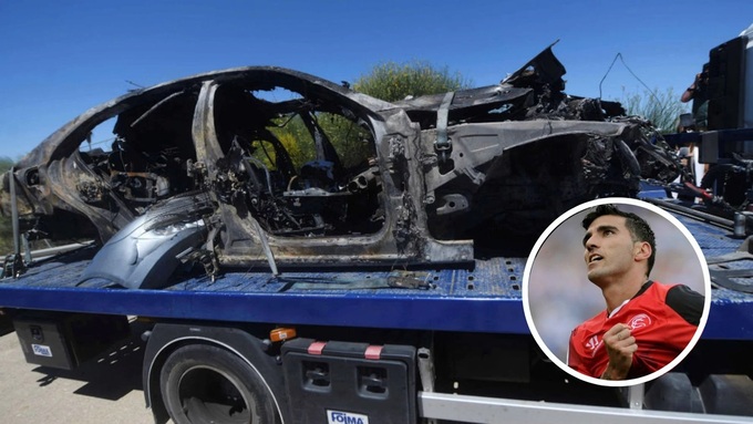 Chiếc xe nát bét của Reyes sau tai nạn