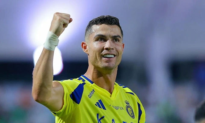  Cristiano Ronaldo trong màu áo Al Nassr 