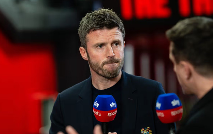 MU vẫn chưa vội quyết định về tương lai của Carrick