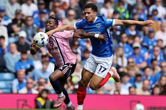 Thua Portsmouth, Leicester gần như chắc chắn xuống hạng!