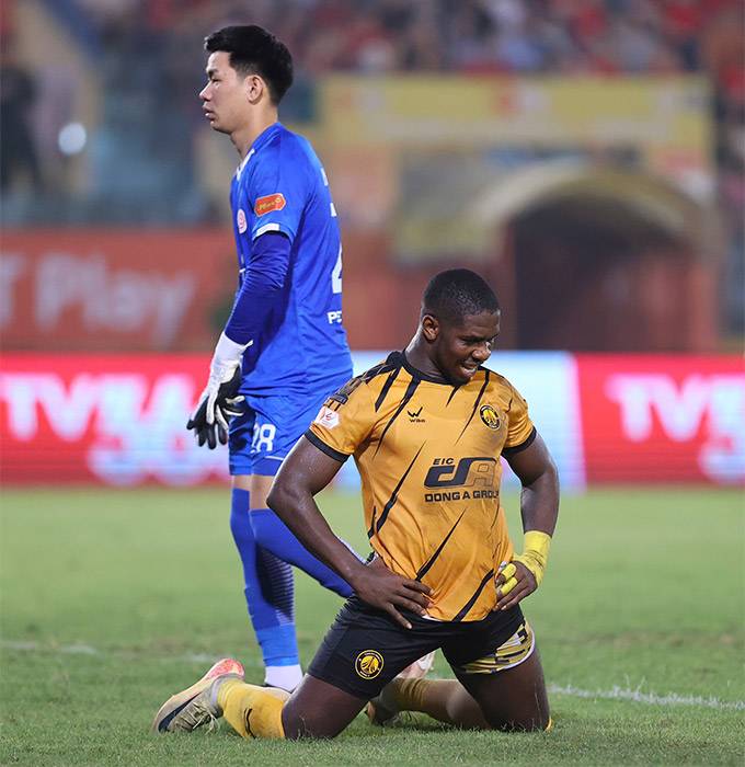 Rimario bất ngờ nói lời chia tay Thanh Hóa - Ảnh: Đức Cường 