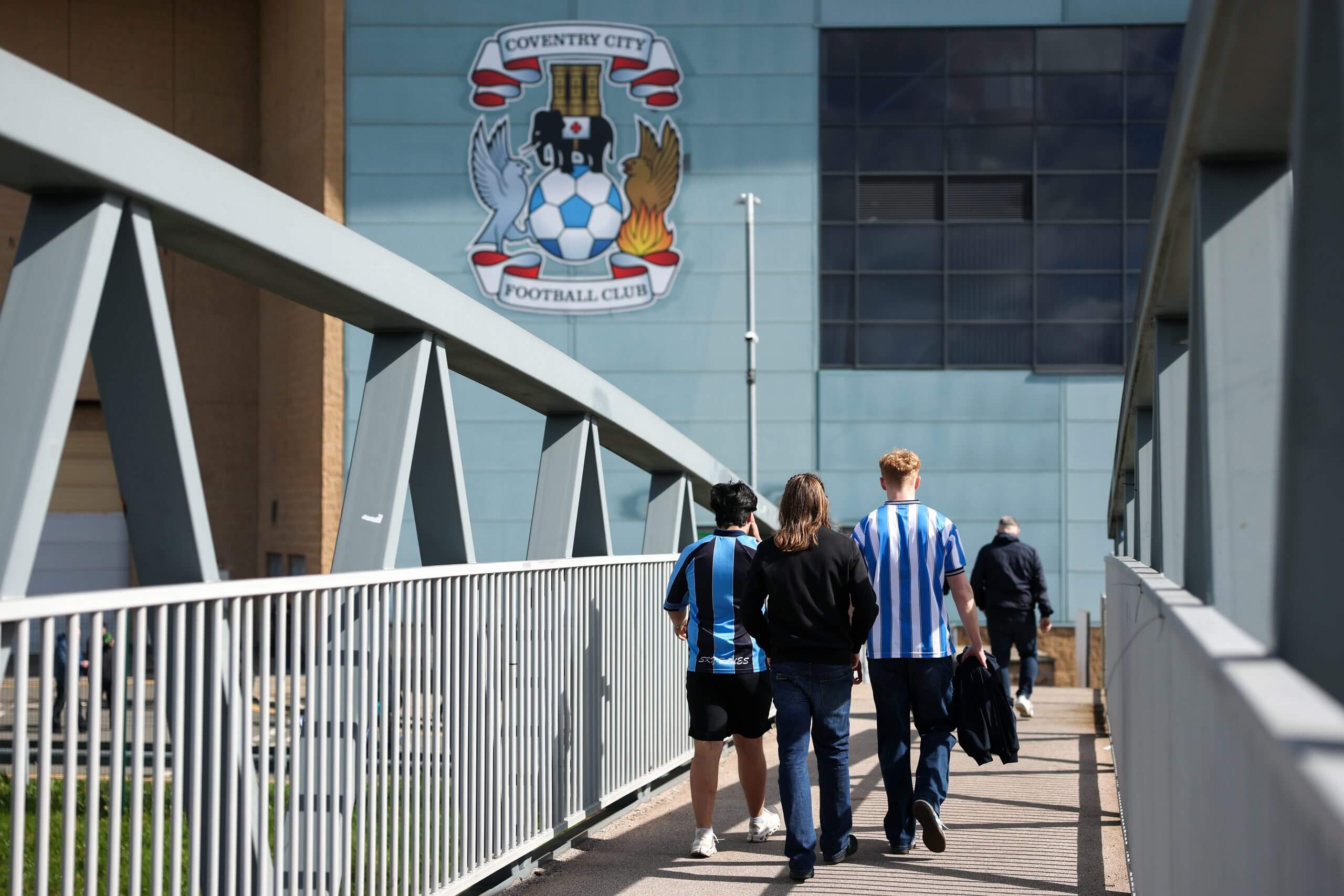 Coventry cũng đã chính thức sở hữu sân Coventry Building Society Arena