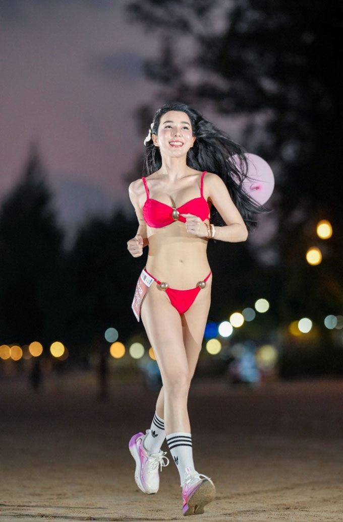 Ảnh - Facebook nhân vật