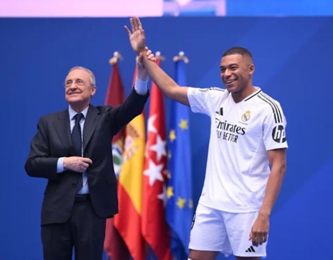 Chủ tịch Florentino Perez năm lần bảy lượt tìm cách đưa Kylian Mbappe về Real Madrid