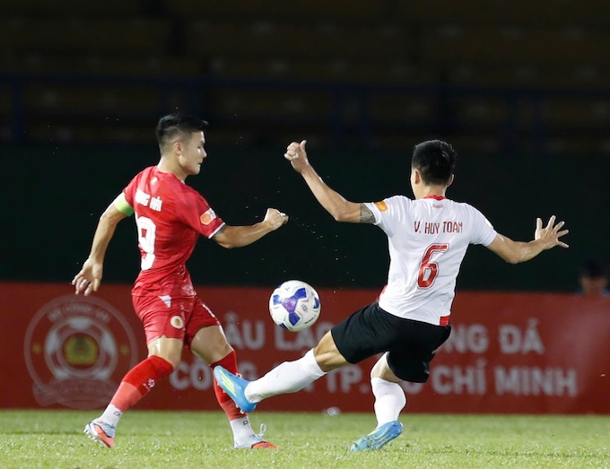 Quang Hải cũng đã bỏ lỡ những cơ hội ăn bàn khá đáng tiếc cho CAHN. Ảnh: Quốc An