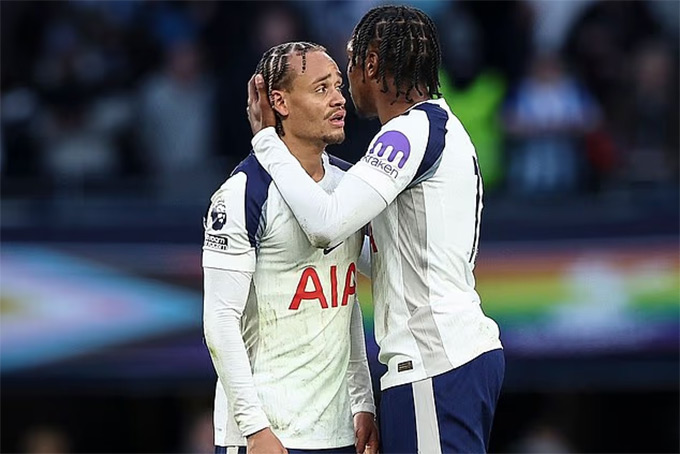 Tottenham bị Brighton cầm hòa đáng tiếc trên sân nhà