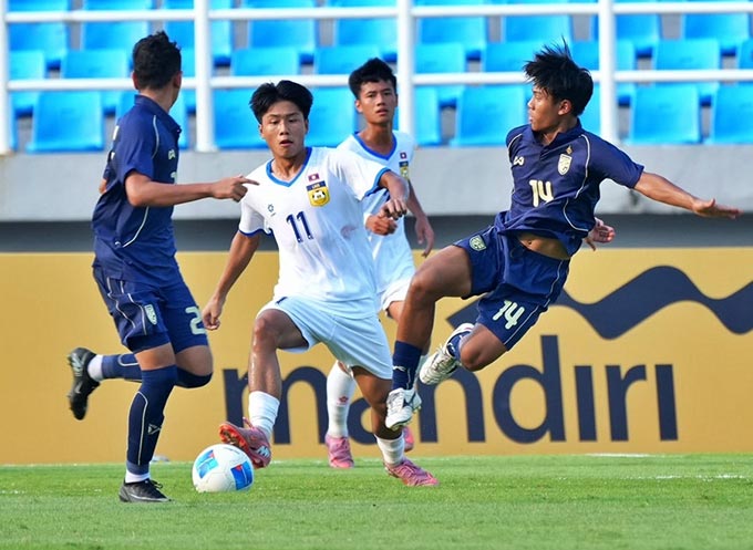 U17 Lào thắng U17 Thái Lan, giành vé vào bán kết Đông Nam Á sau 14 năm - Ảnh: AFF