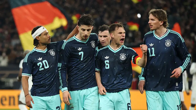 Gnabry (số 20) là mắt xích quá quan trọng của tuyển Đức