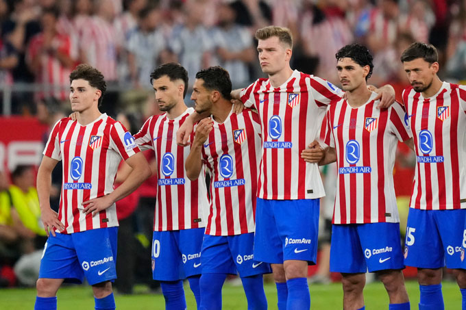 Atletico gục ngã trước Sociedad sau loạt luân lưu