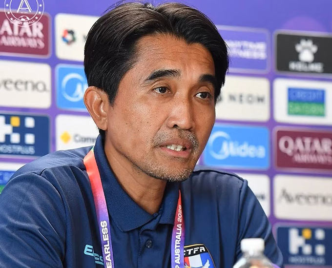 HLV Prasobchoke Chokemor của ĐT nữ Đài Bắc Trung Hoa bị các cầu thủ viết đơn yêu cầu phế truất.