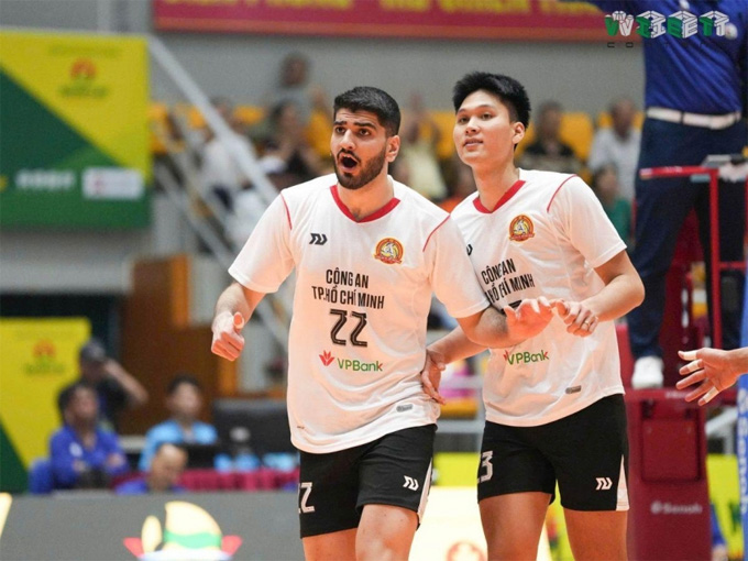 Công an TPHCM cũng sẽ là đối thủ rất nặng kí khi điều lệ Cúp Hùng Vương cho phép cả 2 ngoại binh cùng thi đấu trên sân. Ảnh: VFV