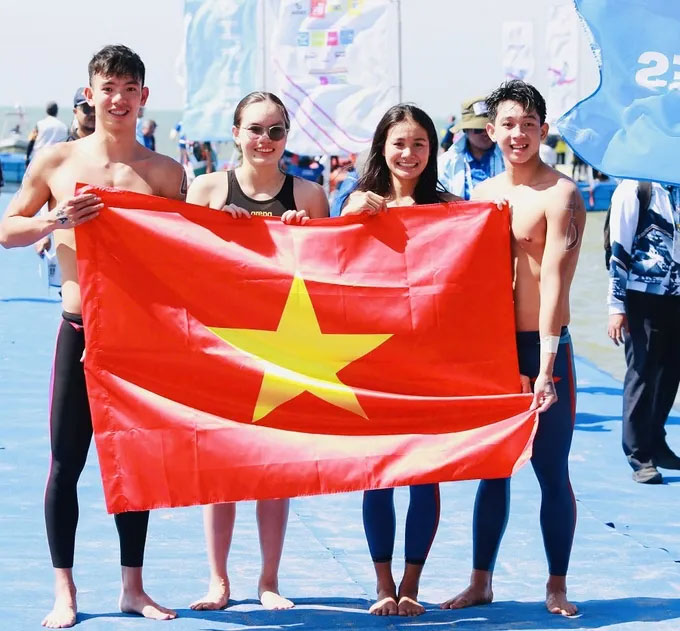 Các gương mặt của đội bơi mặt nước mở Việt Nam tham dự Đại hội thể thao bãi biển châu Á 2026 - Ảnh: DŨNG PHƯƠNG