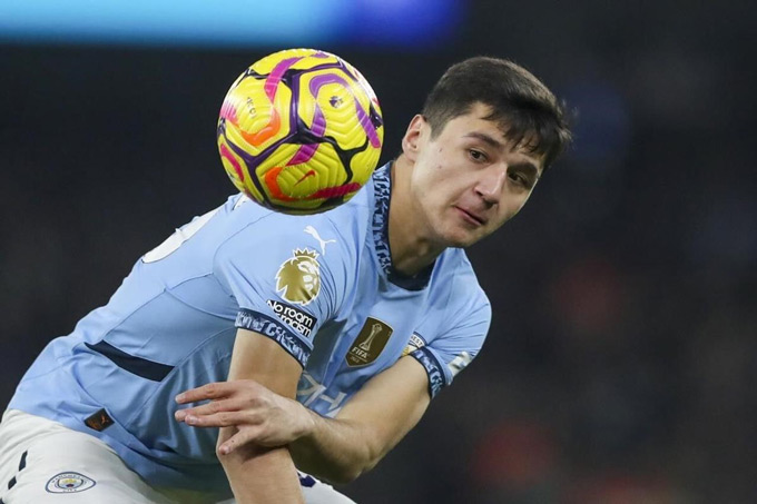 Khusanov chơi nổi bật trong trận thắng Arsenal