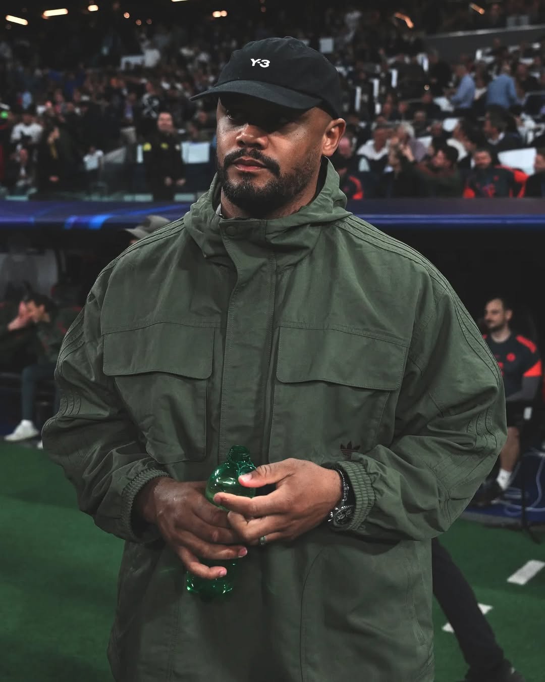 Trung niên ngổ ngáo Kompany đang mon men đến ngai vàng châu Âu