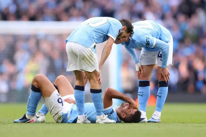 Rodri sẽ ngồi ngoài ở trận gặp Burnley tới đây