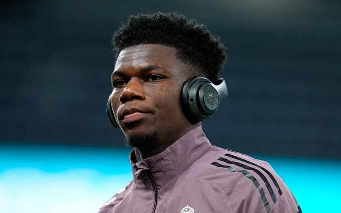 MU đang ưu tiên mua Tchouameni thay Casemiro