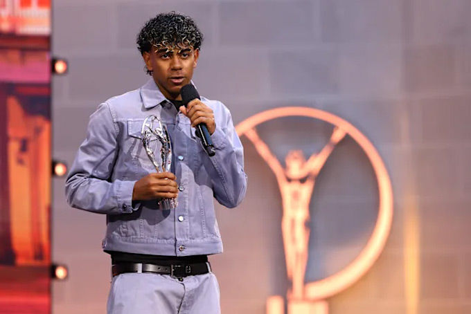 Yamal tiếp tục gặt hái giải thưởng cá nhân