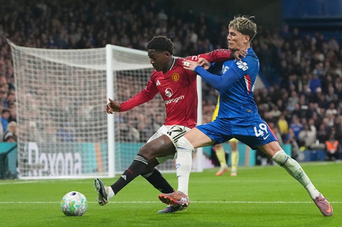 Kobbie Mainoo đồng ý hợp đồng mới với MU, tăng 4 lần lương