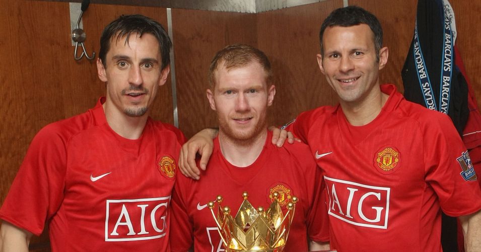 MU có rất nhiều tấm gương ngu trung như Ryan Giggs, Paul Scholes và Gary Neville