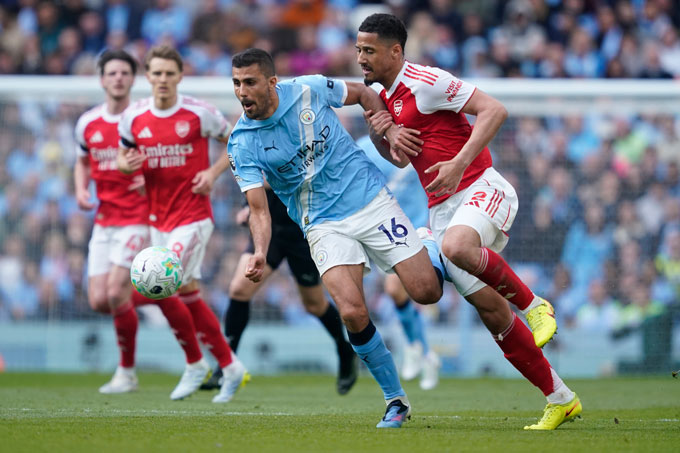 Nhịp độ chơi của Man City cũng cao hơn Arsenal