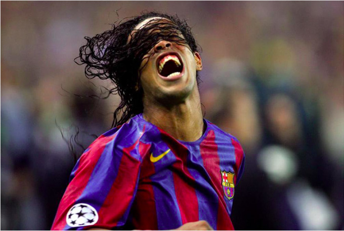 Ronaldinho mang lại thứ bóng đá giải trí cực cao