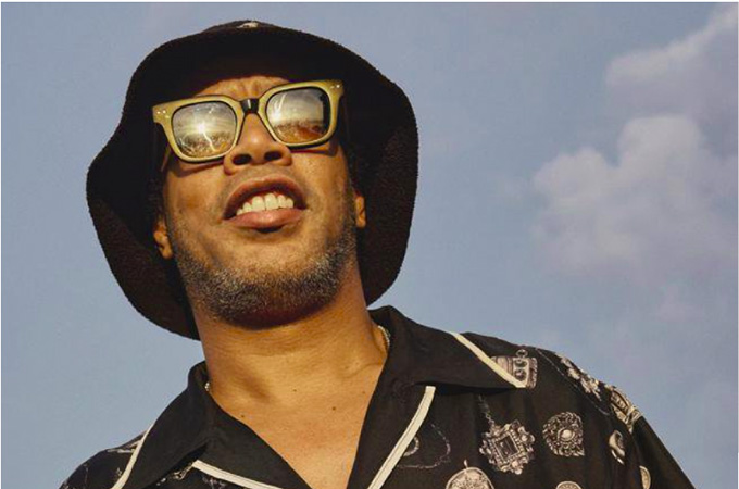 Ronaldinho đã dành cho France Football một bài phỏng vấn cực kỳ chất lượng