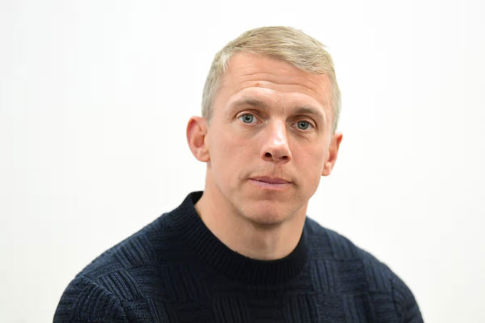 Stephen Warnock hỗ trợ cảnh sát bắt kẻ quấy rối