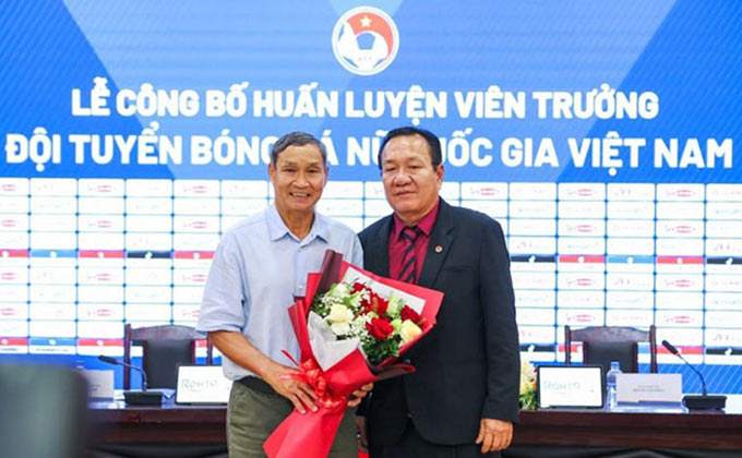 HLV Hoàng Văn Phúc thay HLV Mai Đức Chung dẫn dắt ĐT nữ Việt Nam