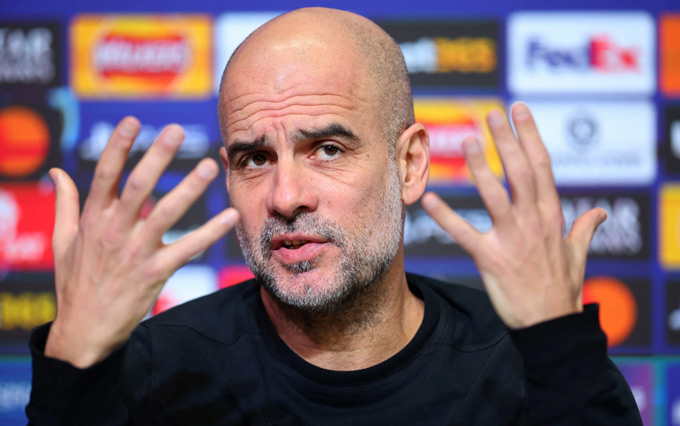 Pep phản pháo mạnh mẽ chỉ trích của Rooney