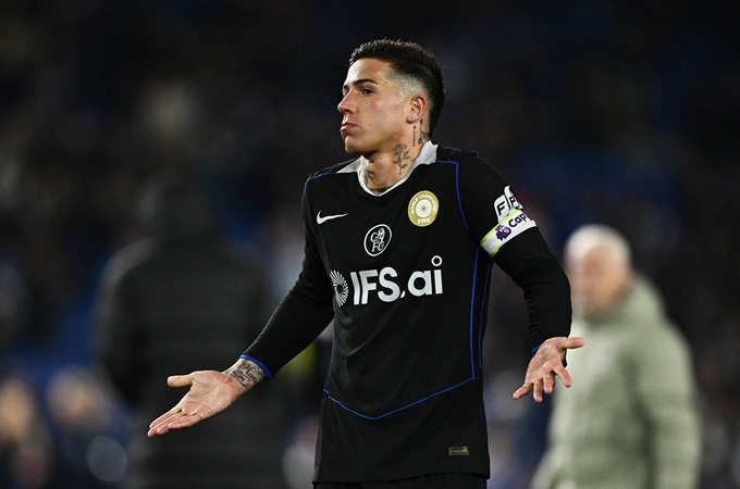 Chelsea đang bơi trong cuộc khủng hoảng tồi tệ nhất sau 114 năm 