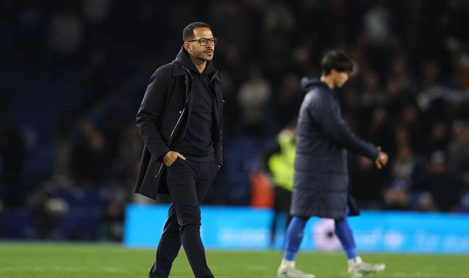Rosenior thất vọng với các cầu thủ Chelsea ở trận thua Brighton - Ảnh: Chelseafc