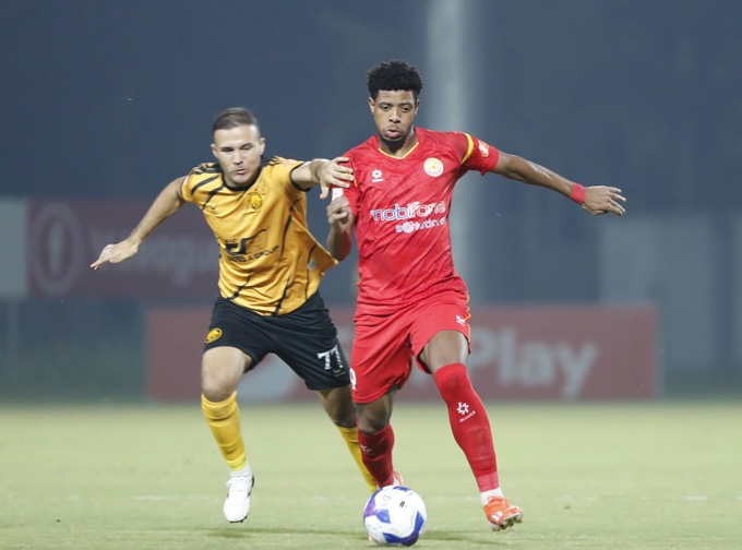 Cả chủ lẫn khách đều muốn thắng trong trận đấu tại xứ Thanh. Ảnh: Đức Cường 