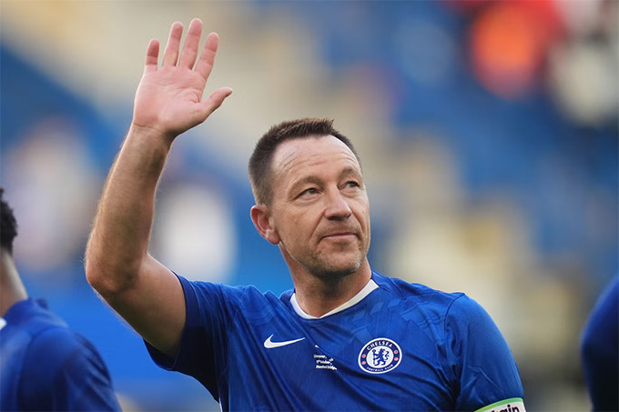 Terry quan ngại cho tương lai của Chelsea