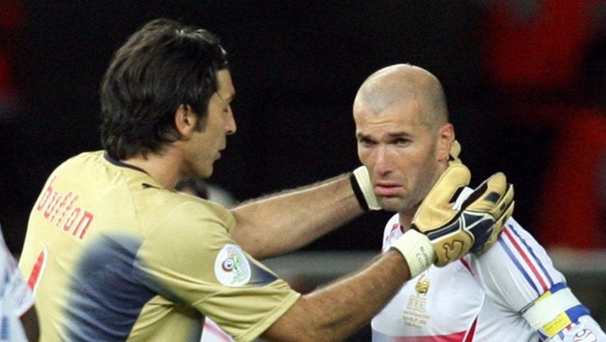 Gianluigi Buffon: 'Chính tôi khiến Zidane nhận thẻ đỏ'