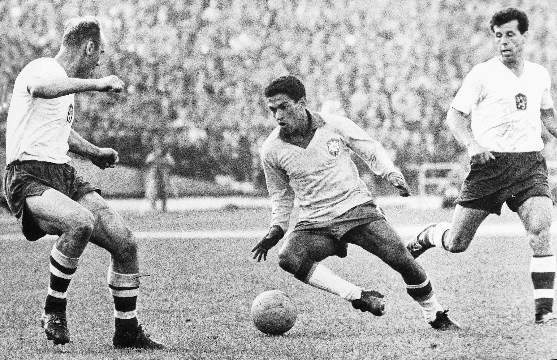 Garrincha đã khiến cả thế giới sững sờ ở World Cúp 1958