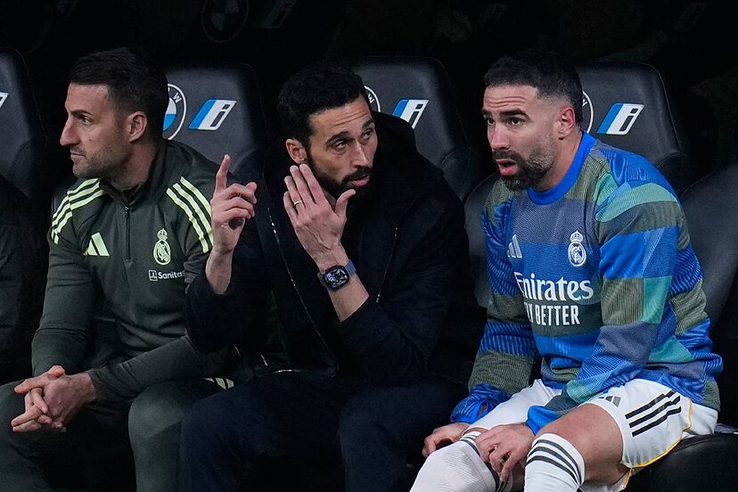 Giữa Arbeloa và Carvajal có khúc mắc ngầm? - Ảnh: @RadioestadioN